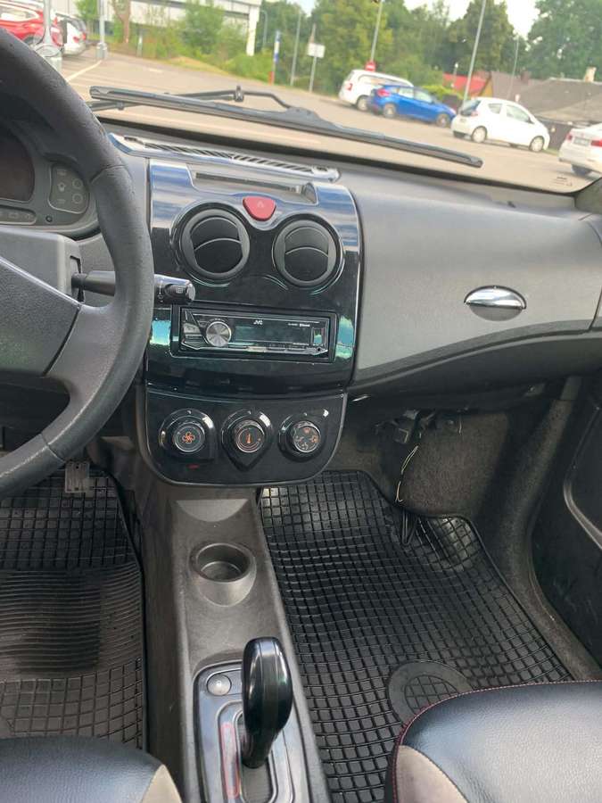 Ligier ixo, 0.4 l., hatchback