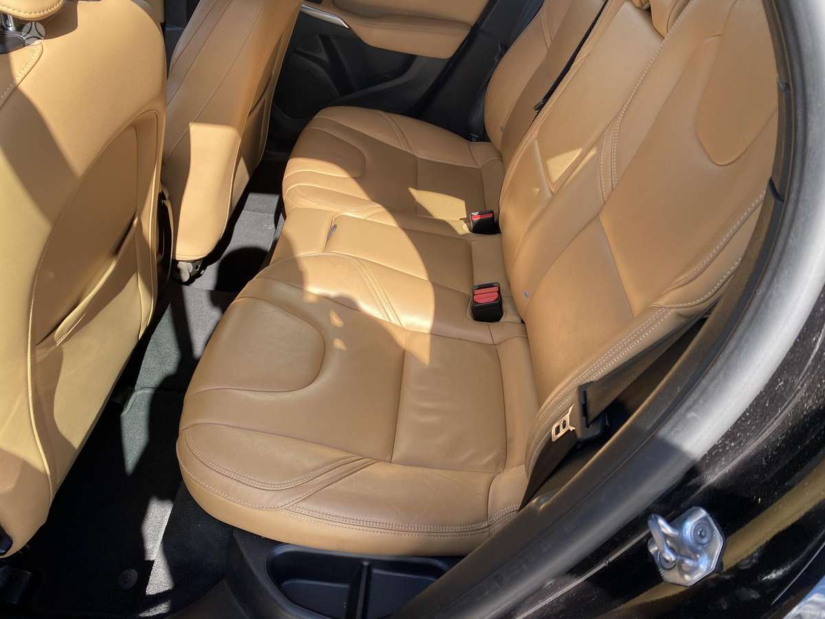 Volvo V40, 2.0 l., hatchback