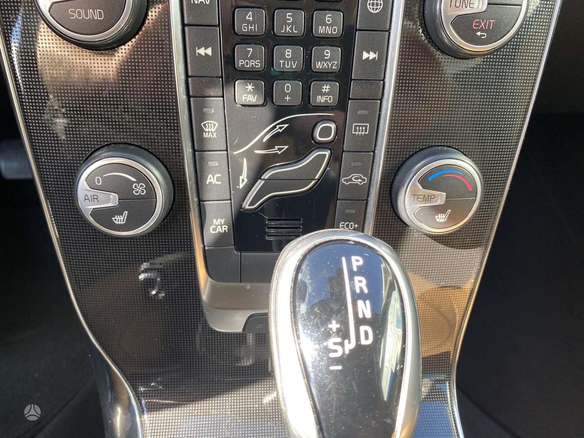 Volvo V40, 2.0 l., Хэтчбек