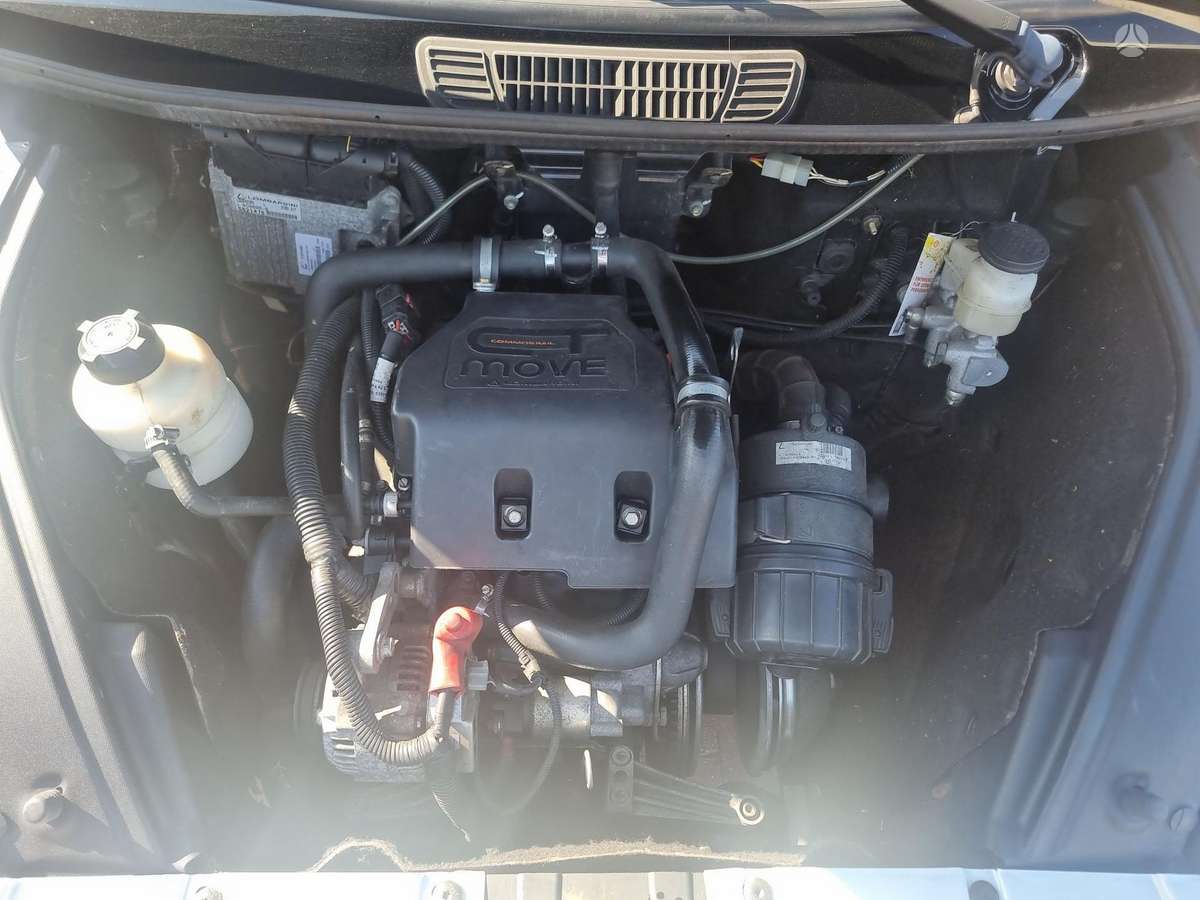 Ligier ixo, 0.4 l., hatchback