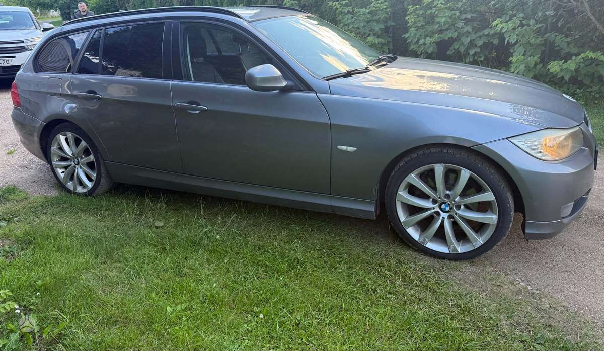 BMW 318, 2.0 l., Универсал