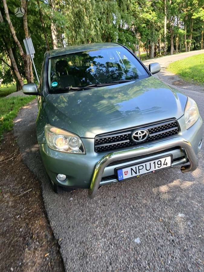 Toyota RAV4 - 2