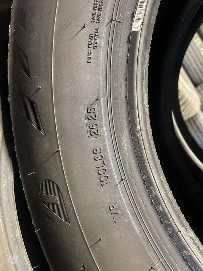 Continental, всесезонные 215/65 R16