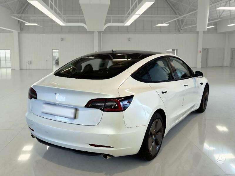Tesla Model 3, Хэтчбек