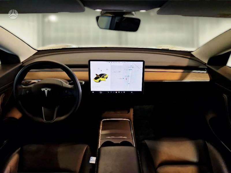 Tesla Model 3, hečbekas
