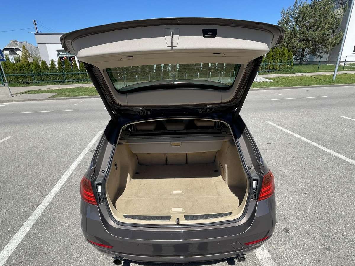 BMW 320, 2.0 l., wagon