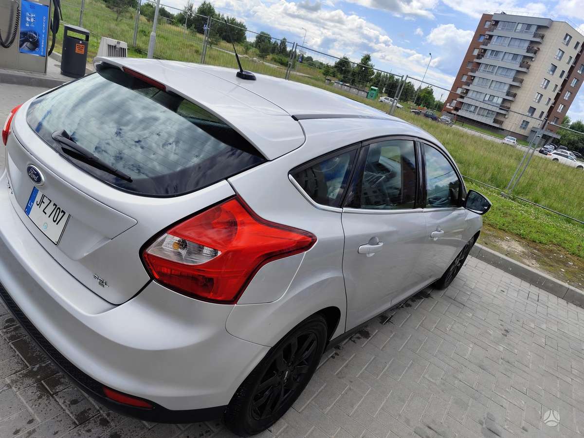 Ford Focus, 2.0 l., Хэтчбек