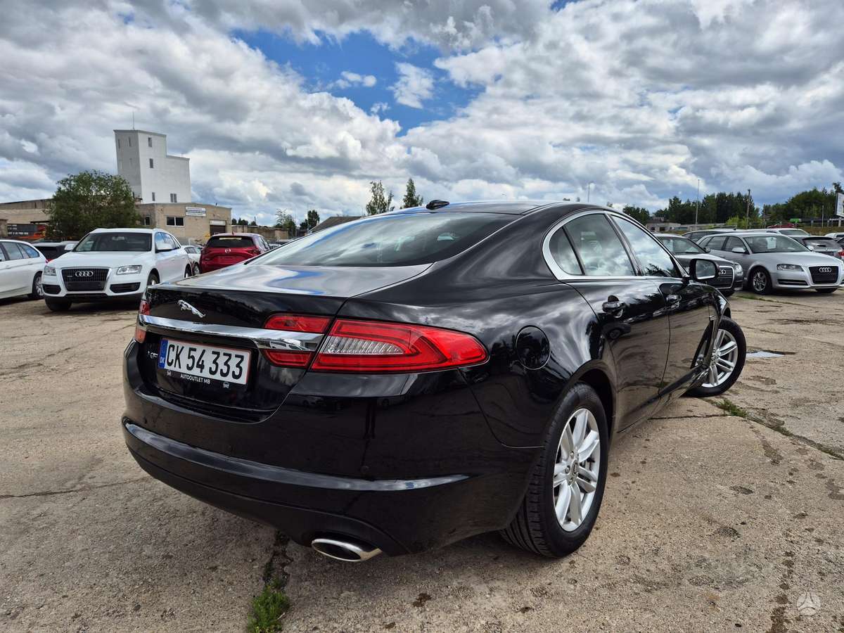 Jaguar XF, 2.2 l., Седан