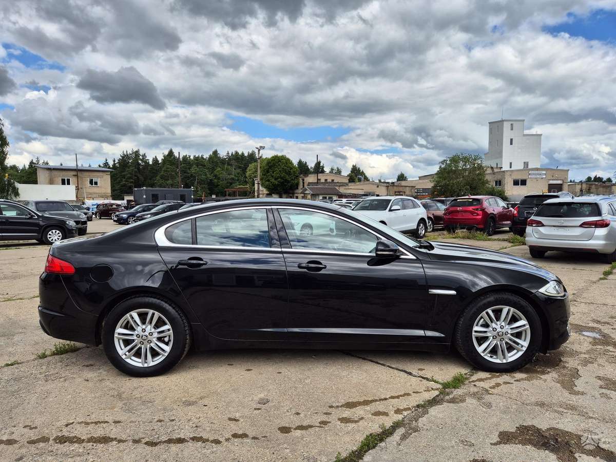 Jaguar XF, 2.2 l., Седан