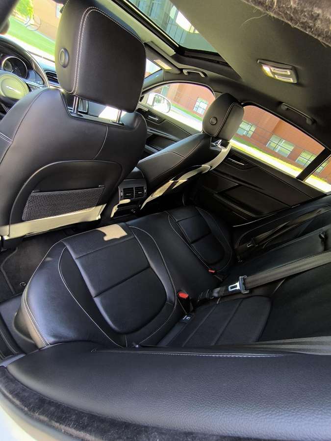 Jaguar XE, 2.0 l., Седан