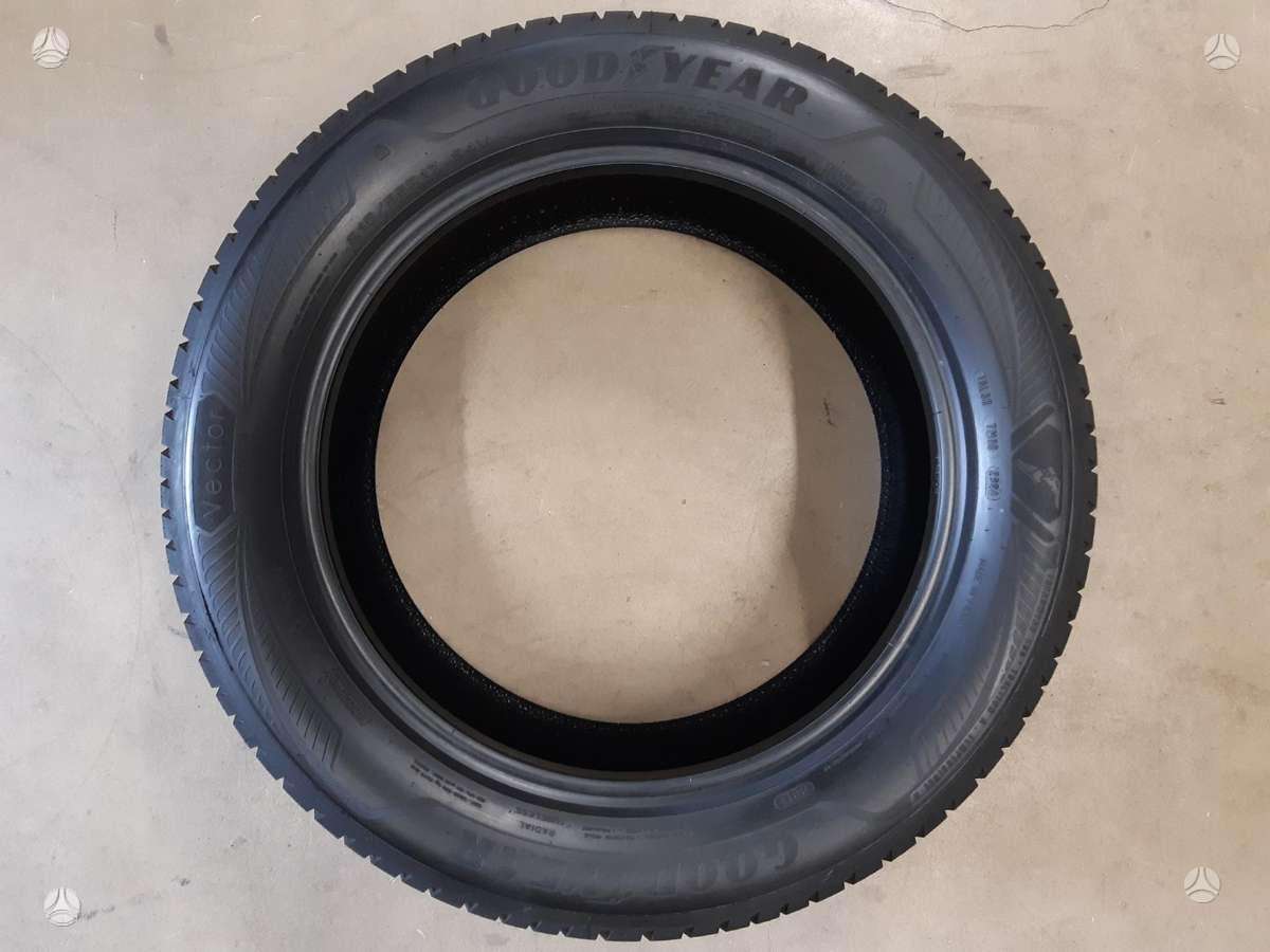 Goodyear 2024m 95% Vector4S GEN-3+, всесезонные 215/55 R17