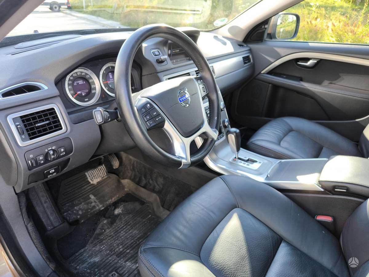 Volvo XC70, 2.4 l., Универсал