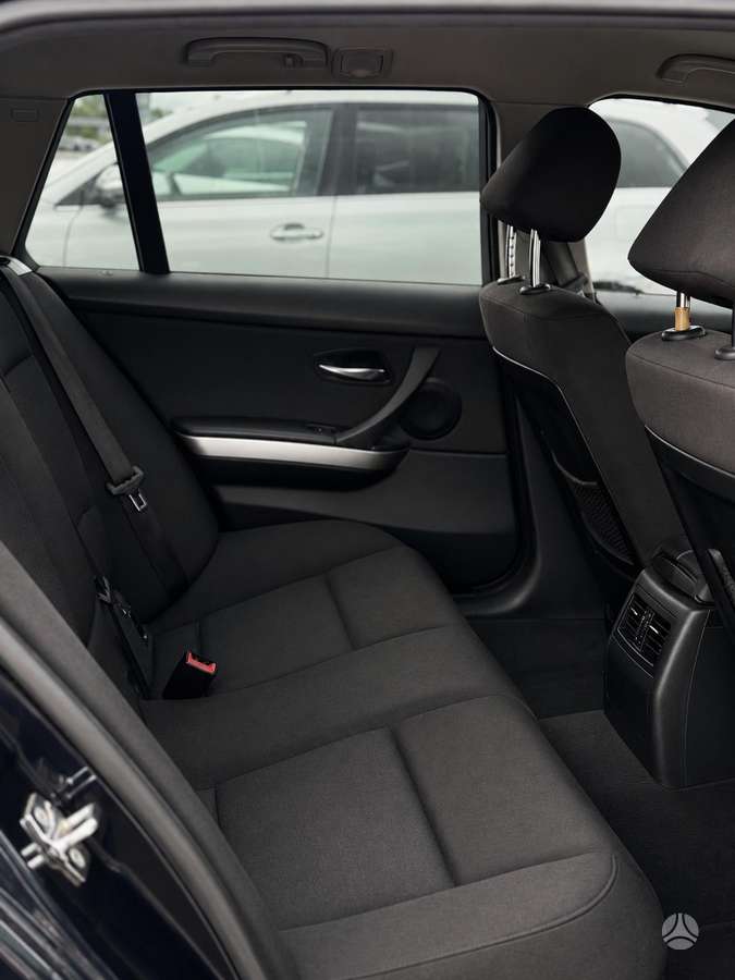 BMW 320, 2.0 l., wagon