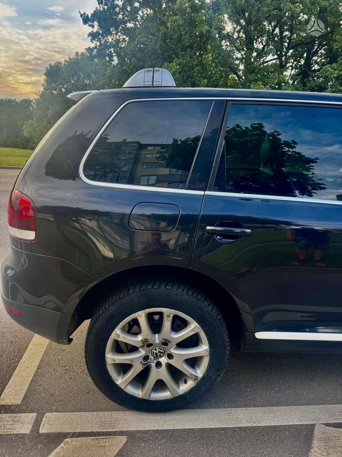 Volkswagen Touareg - 3