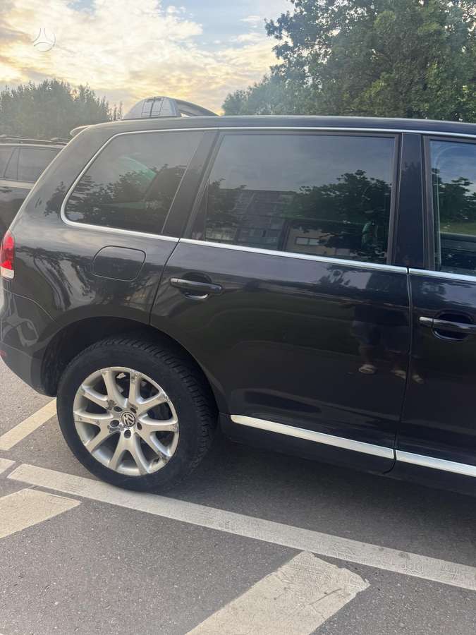 Volkswagen Touareg - 6