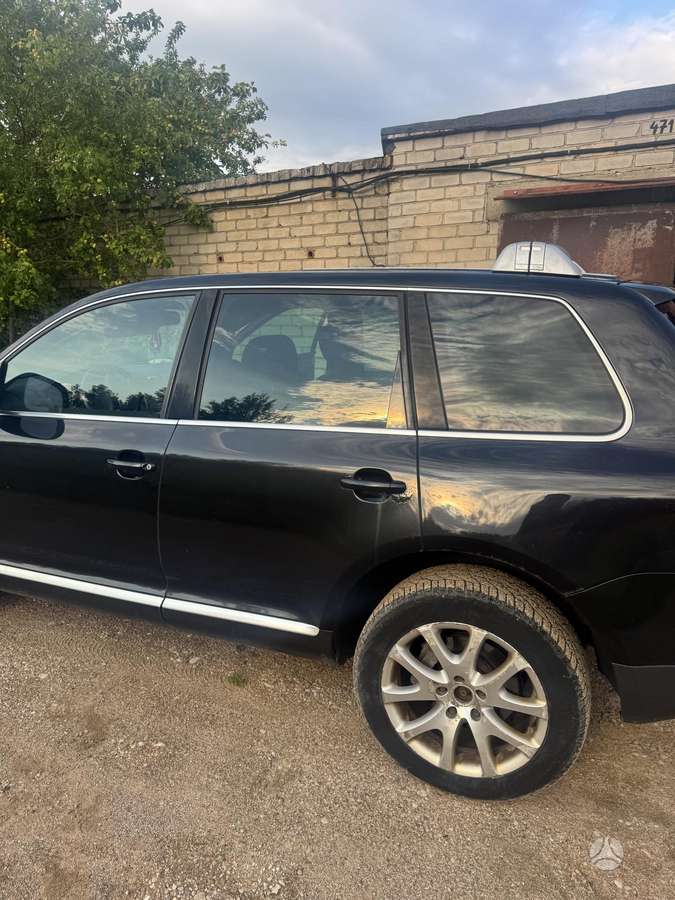 Volkswagen Touareg - 10