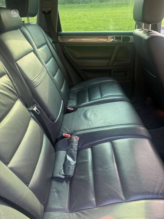 Volkswagen Touareg - 12