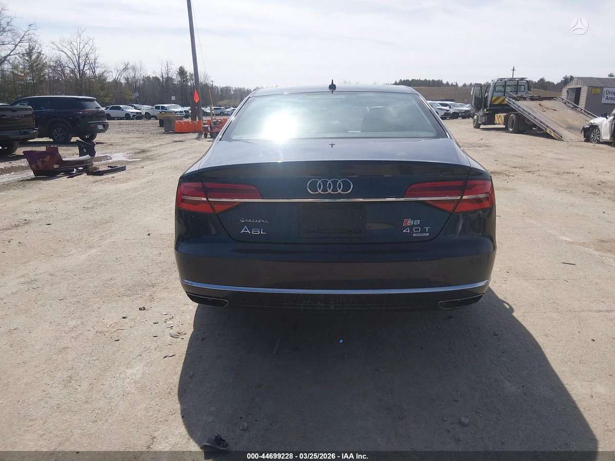 Audi A8, 4.0 l., Седан