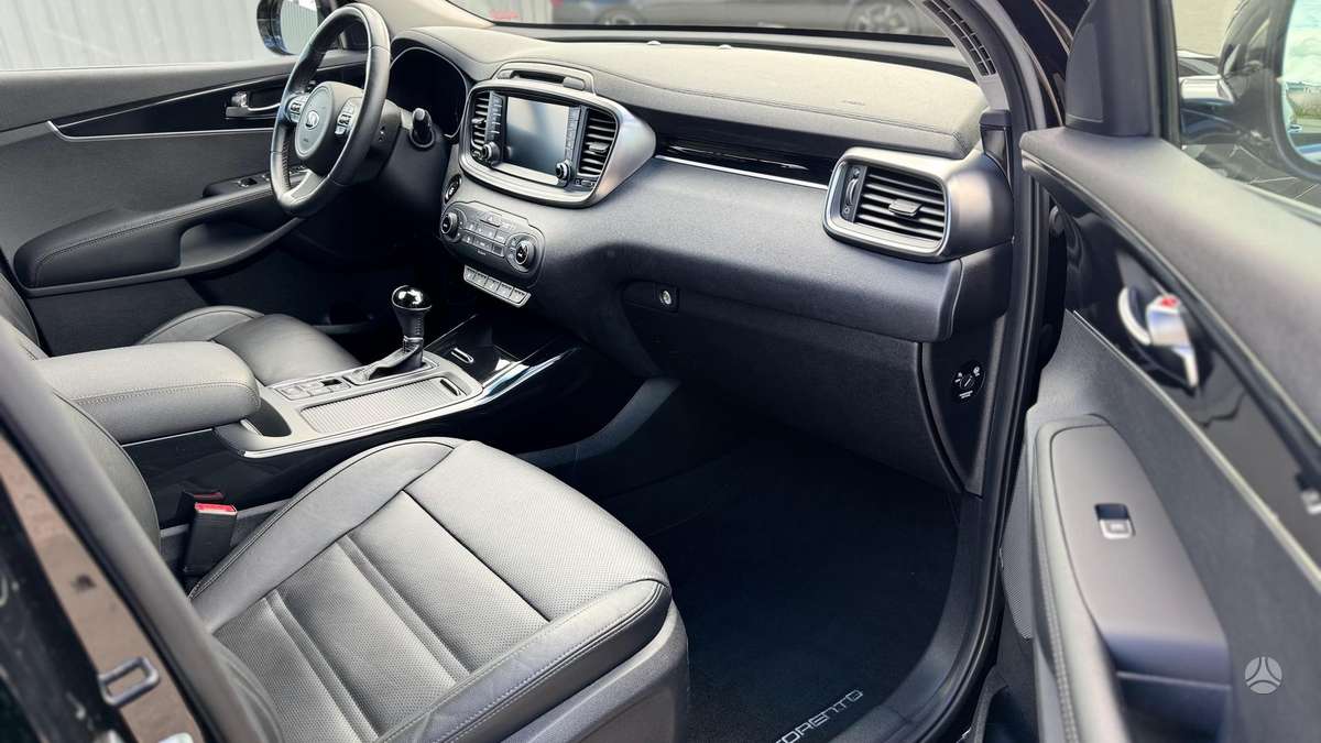 Kia Sorento, 2.2 l., Внедорожник / Кроссовер
