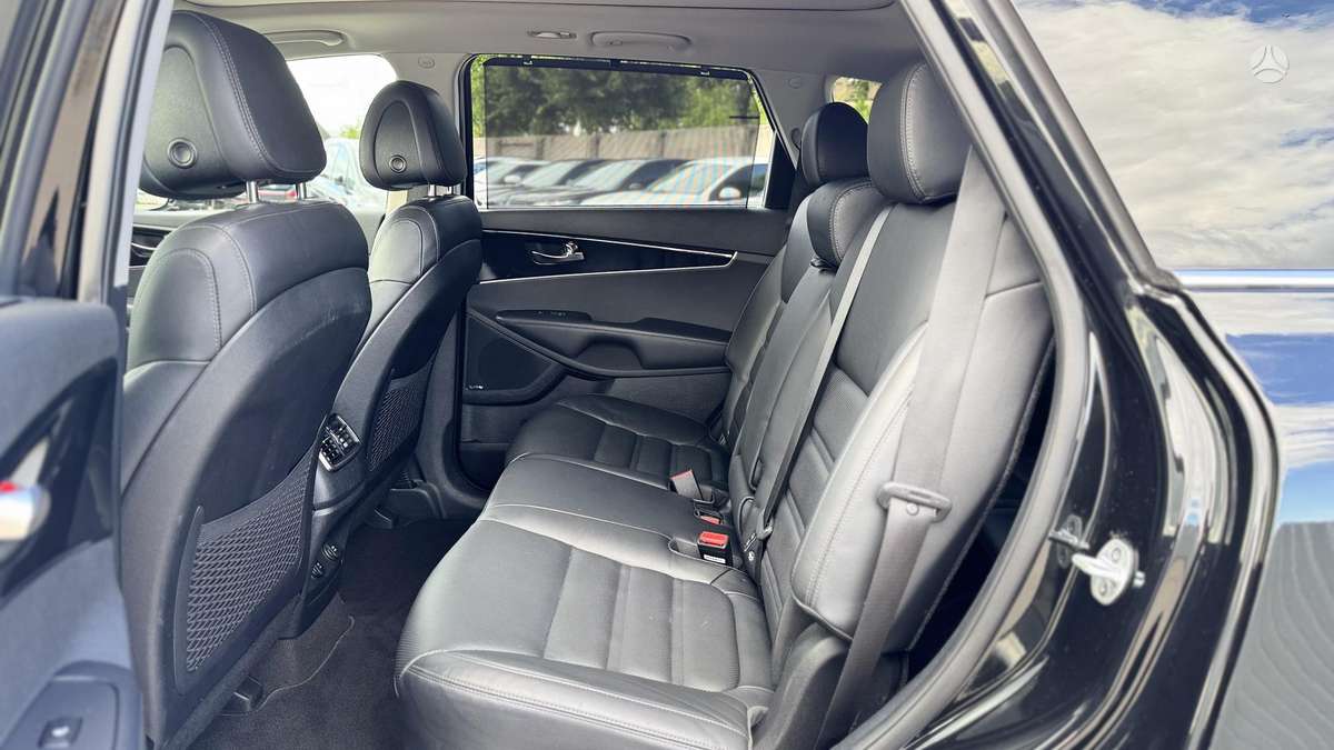 Kia Sorento, 2.2 l., off-road / crossover