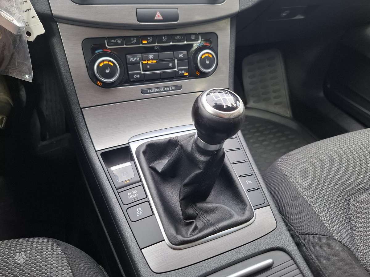 Volkswagen Passat, 1.8 l., Универсал