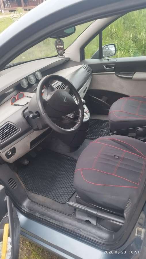 Peugeot 807 - 11