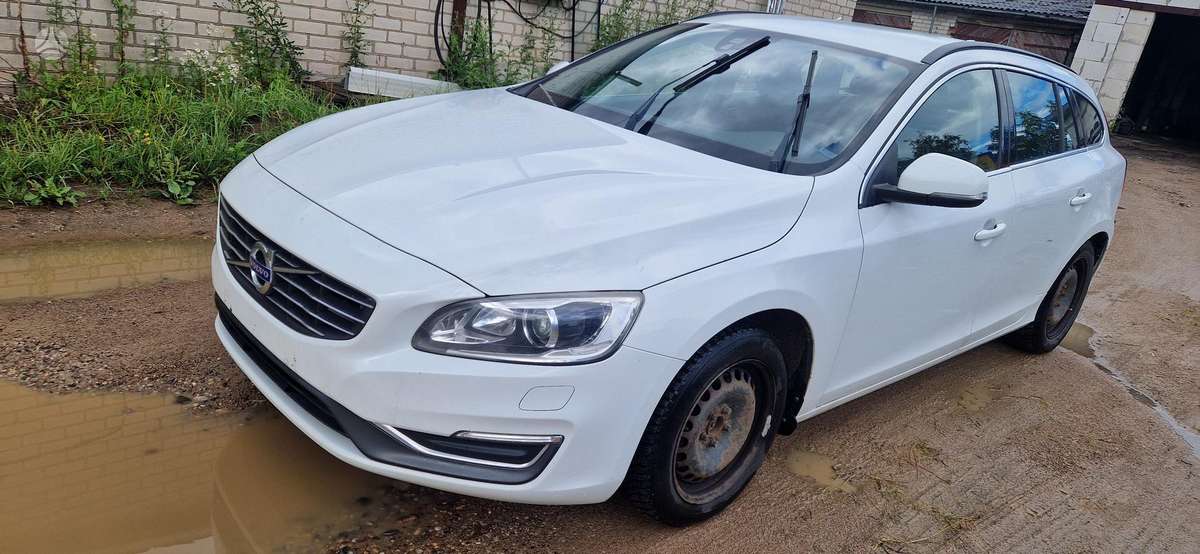 Volvo V60 по частям. Dalimis