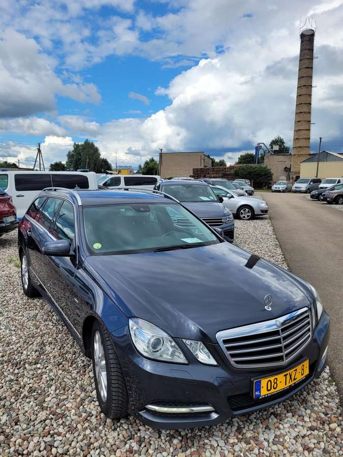 Mercedes-Benz E220, 2.1 l., Универсал