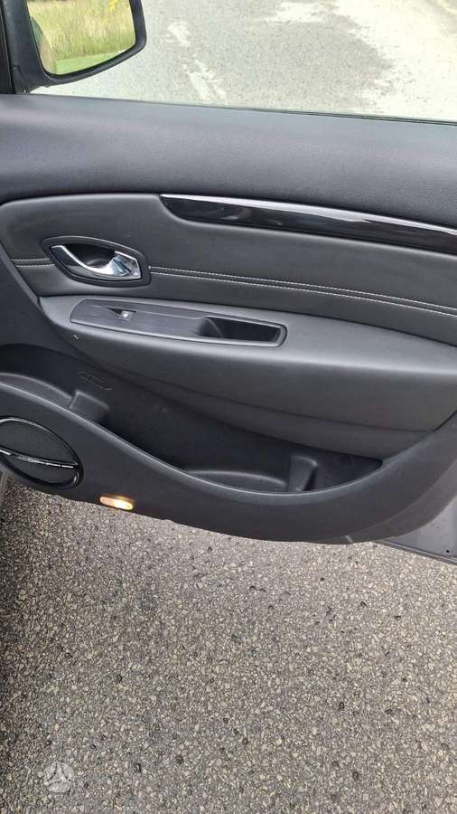 Renault Scenic, 1.2 l., Минивэн