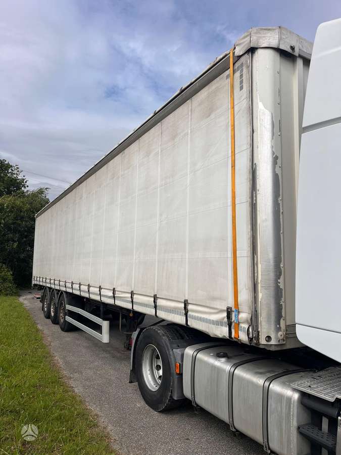 Fruehauf, užuolaidinės / tentinės