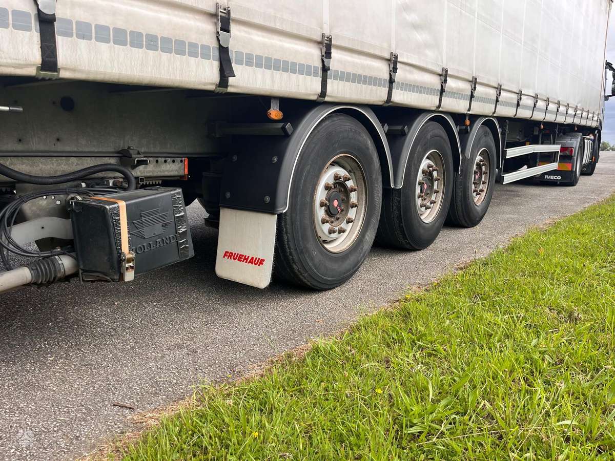 Fruehauf, užuolaidinės / tentinės