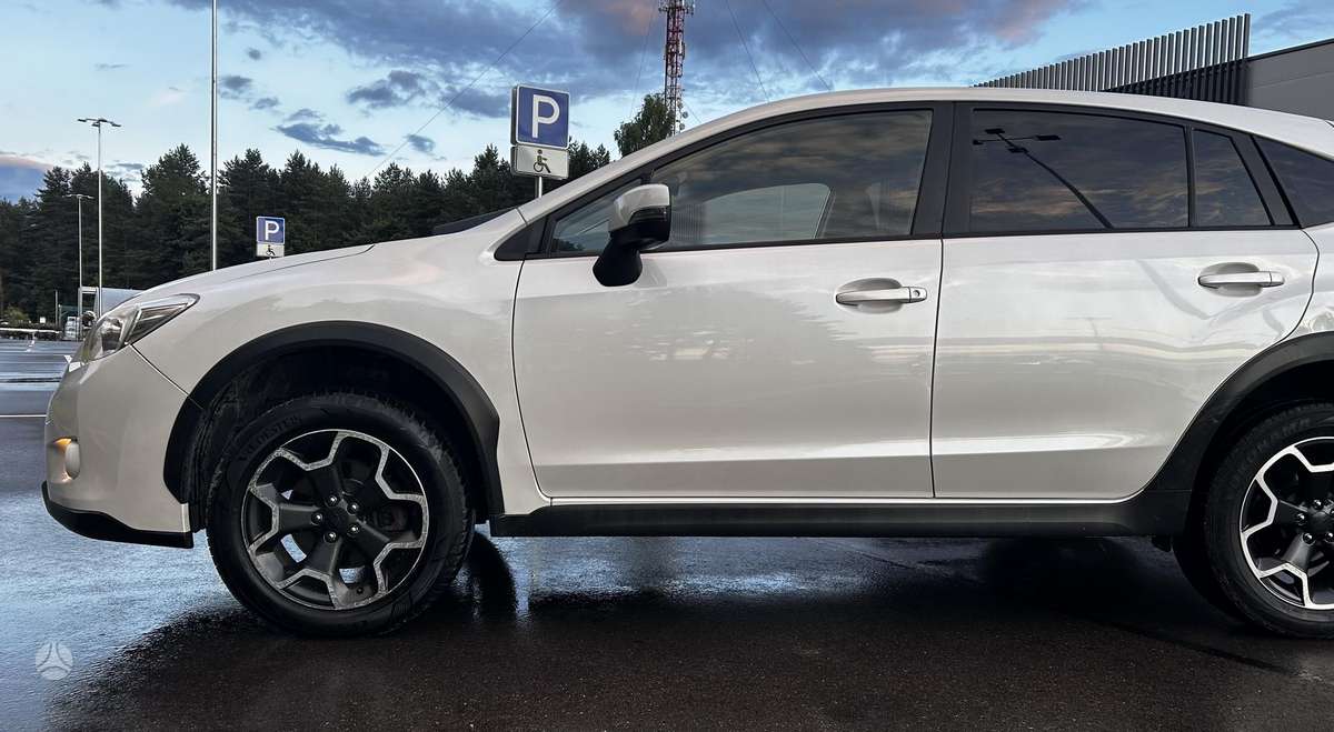 Subaru XV, 1.6 l., off-road / crossover