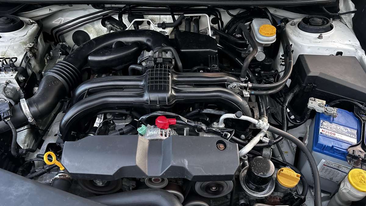 Subaru XV, 1.6 l., off-road / crossover