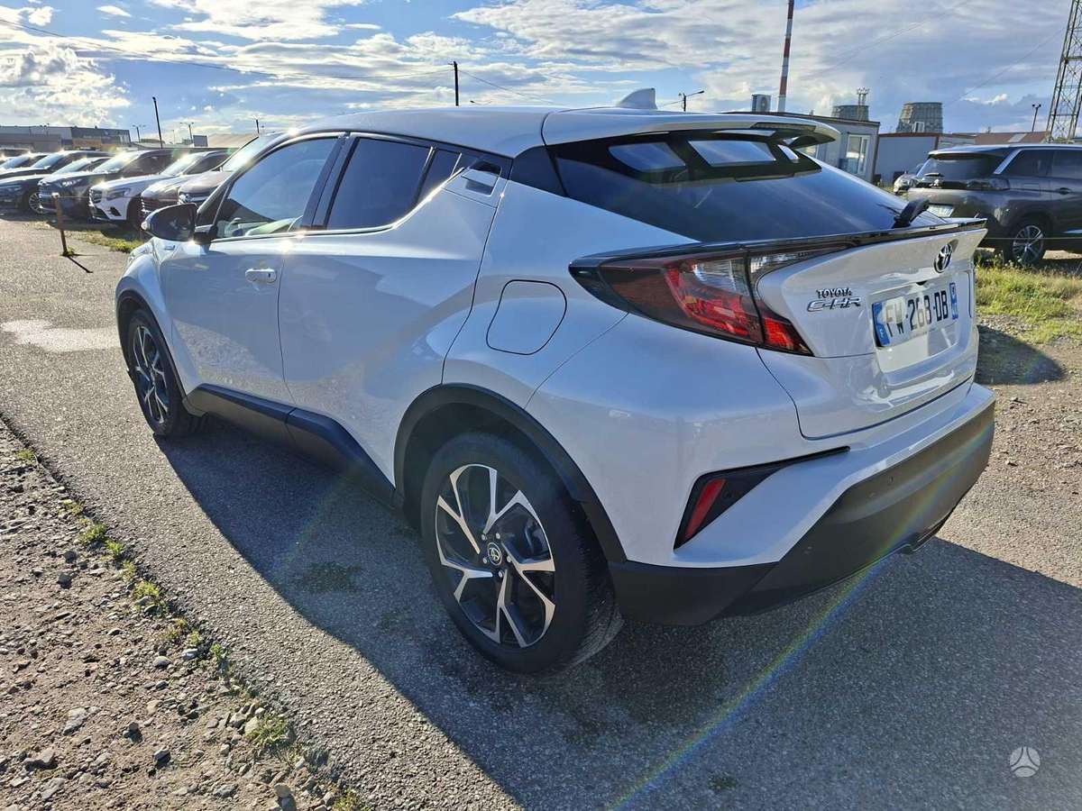Toyota C-HR - 6