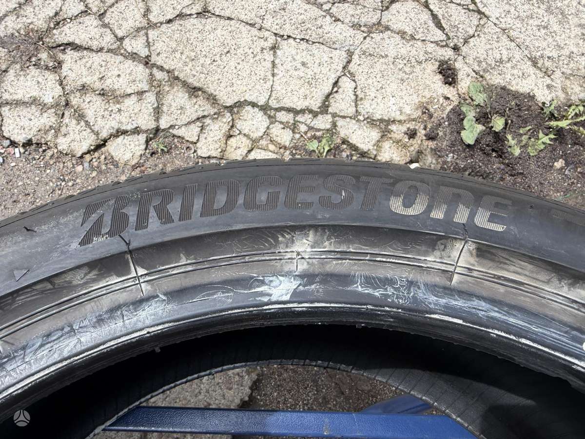 Bridgestone Tutanza T005, летние 225/40 R18