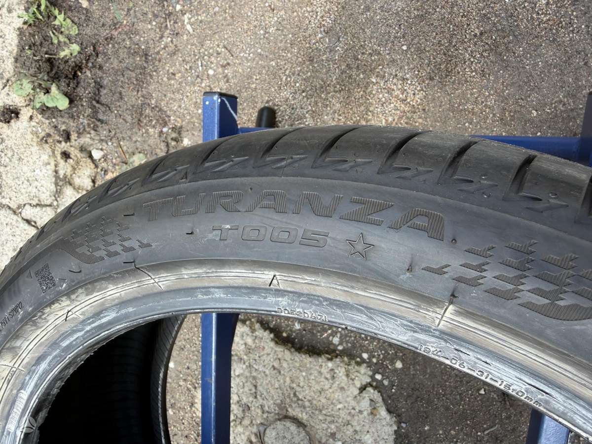 Bridgestone Tutanza T005, летние 225/40 R18