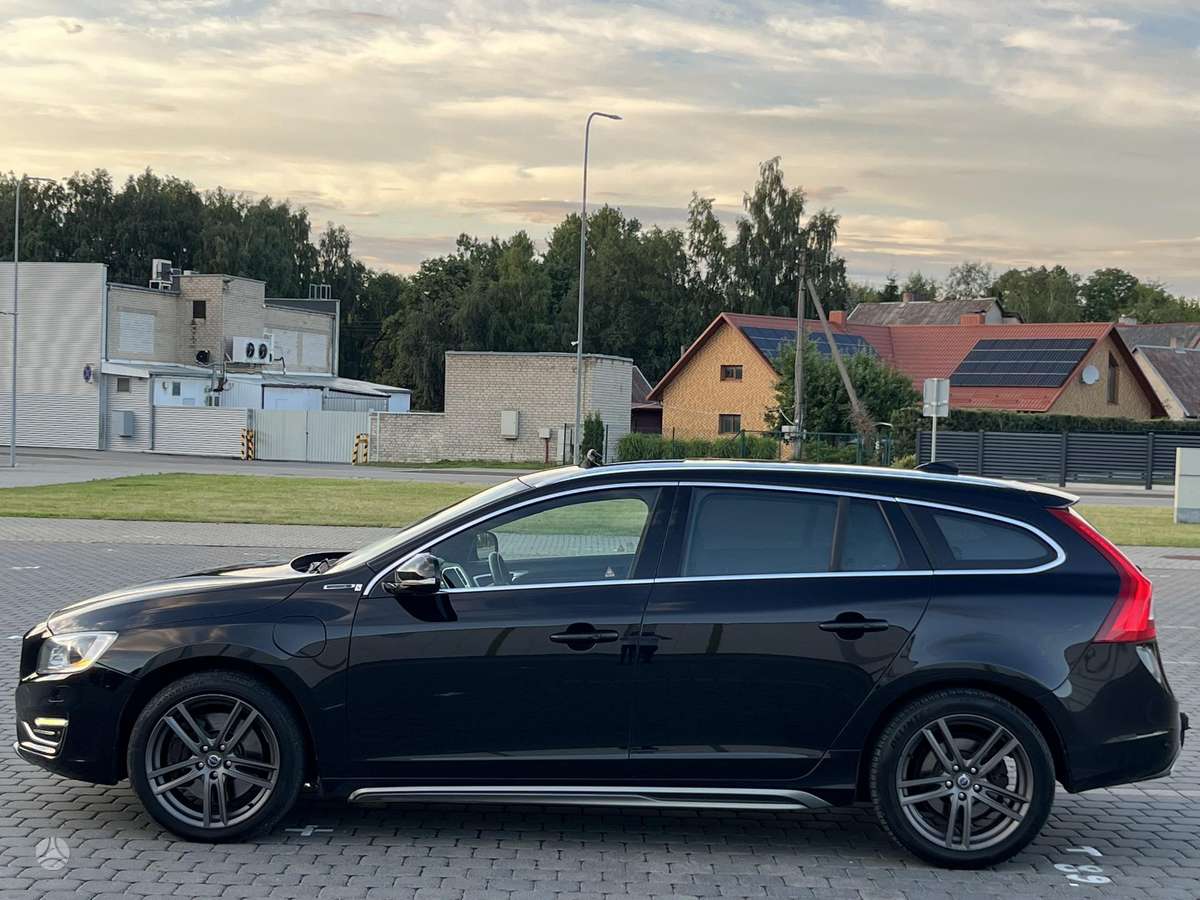 Volvo V60, 2.4 l., Универсал