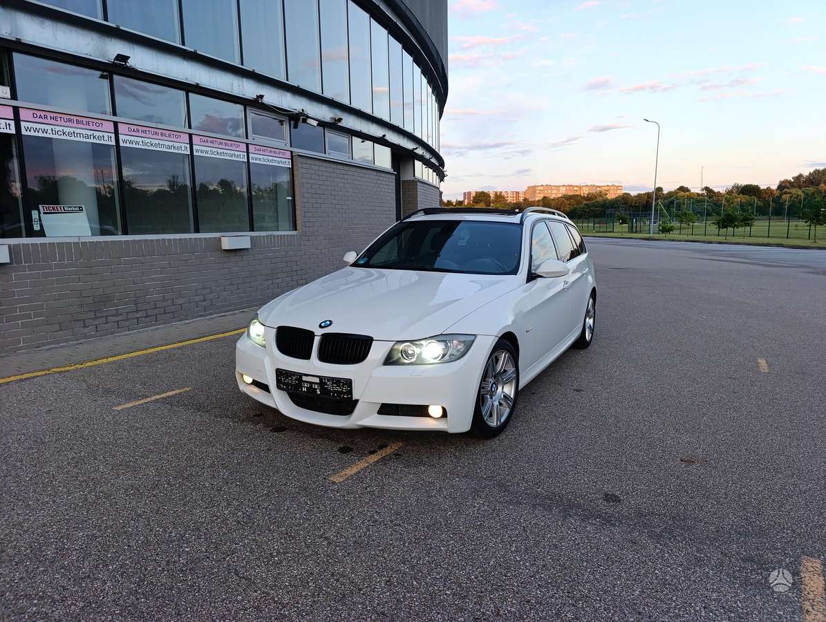 BMW 330, 3.0 l., Универсал
