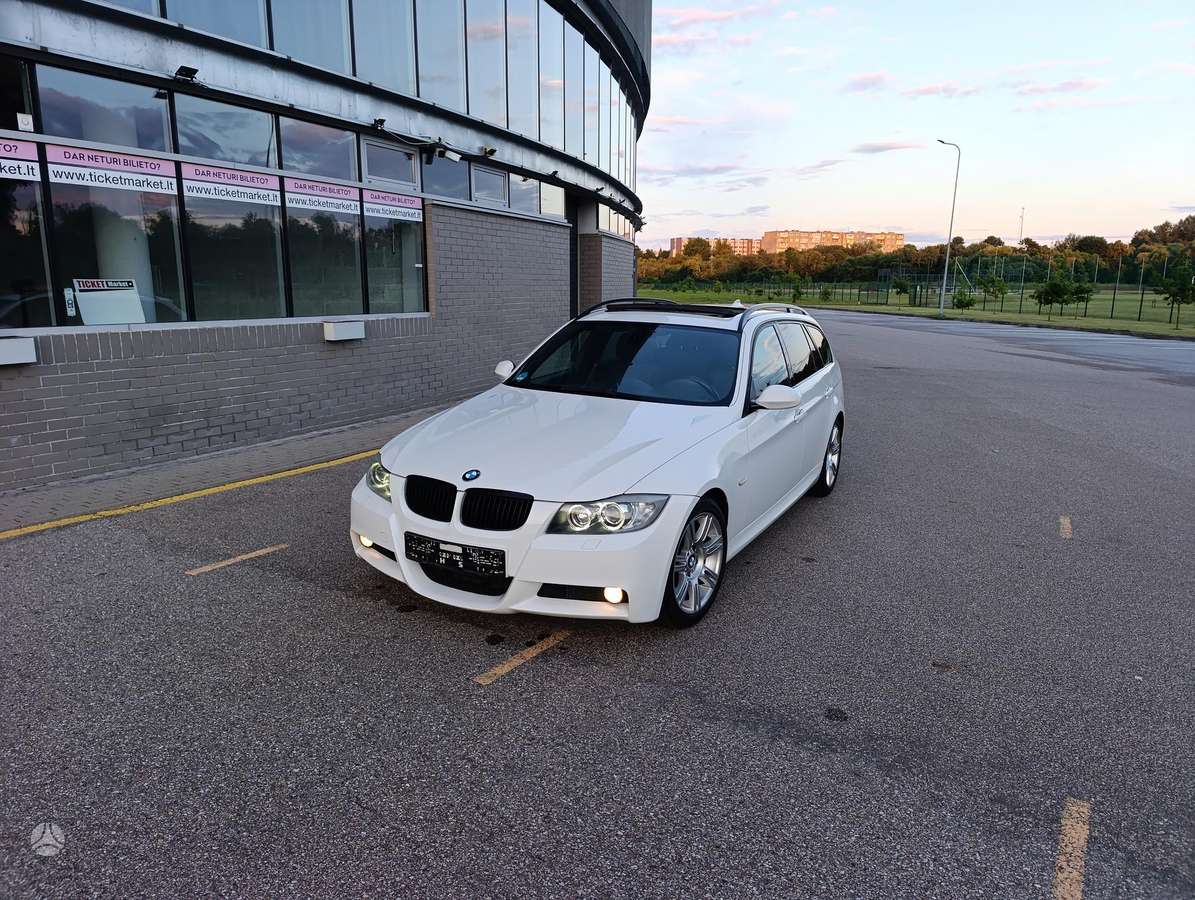 BMW 330, 3.0 l., Универсал