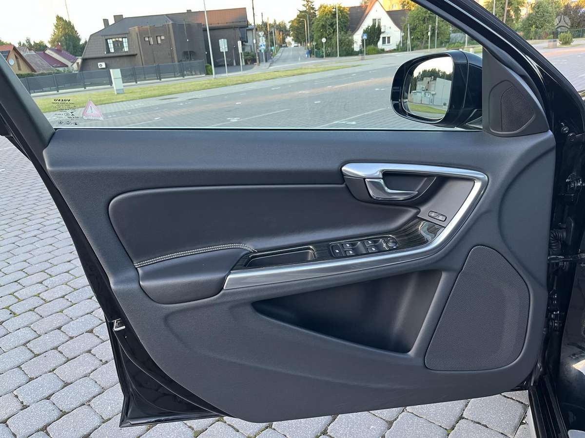 Volvo V60, 2.4 l., Универсал
