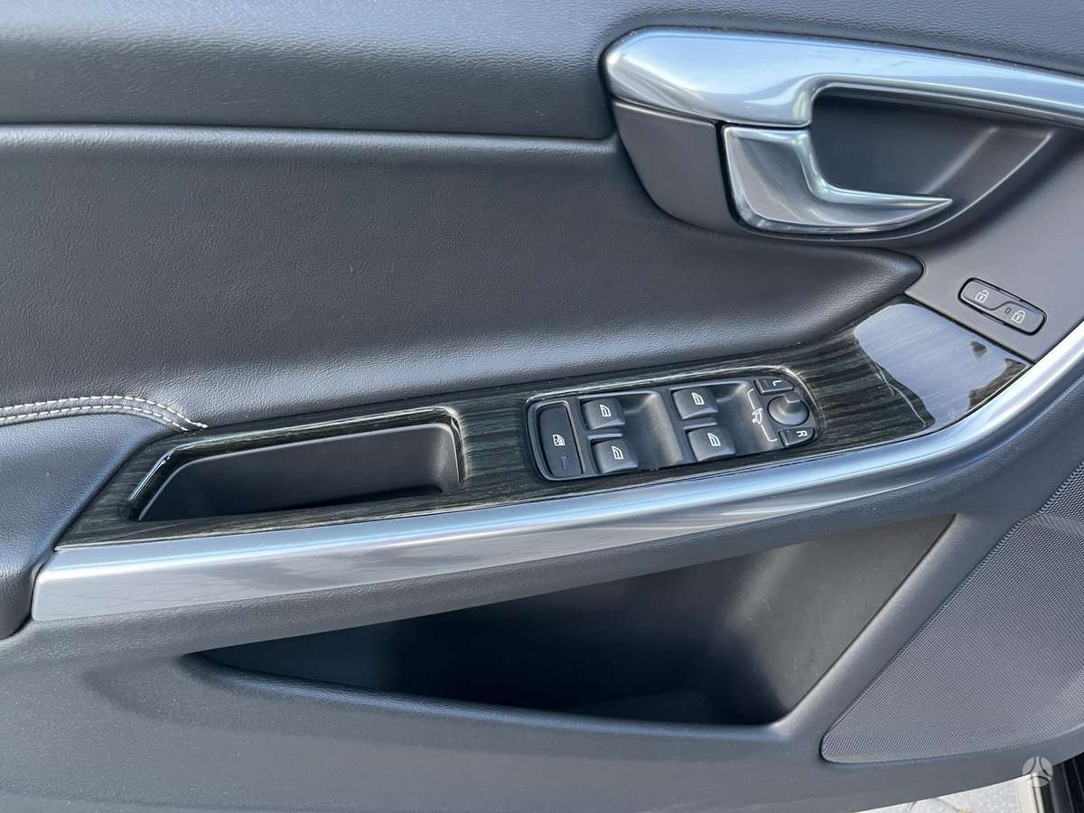 Volvo V60, 2.4 l., Универсал