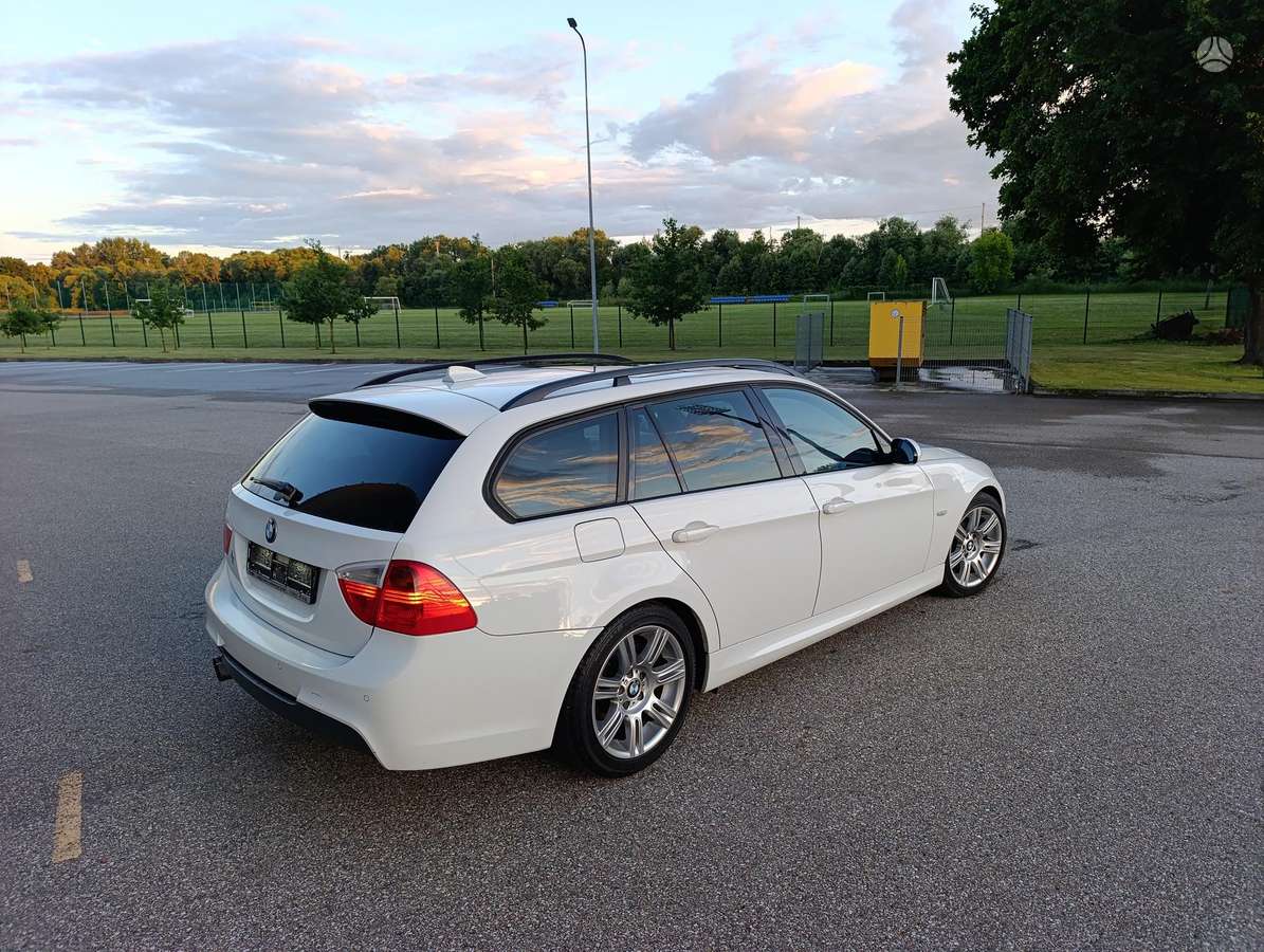 BMW 330, 3.0 l., Универсал