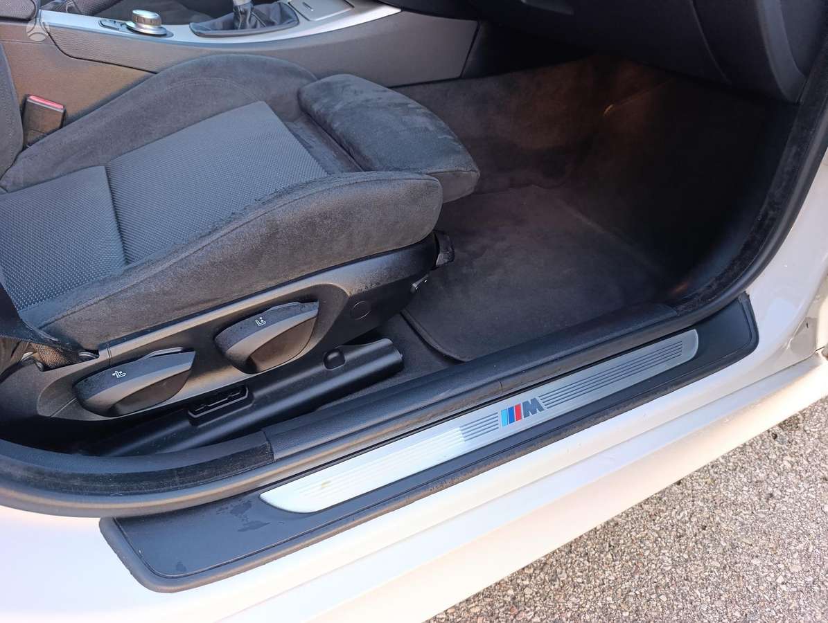 BMW 330, 3.0 l., Универсал