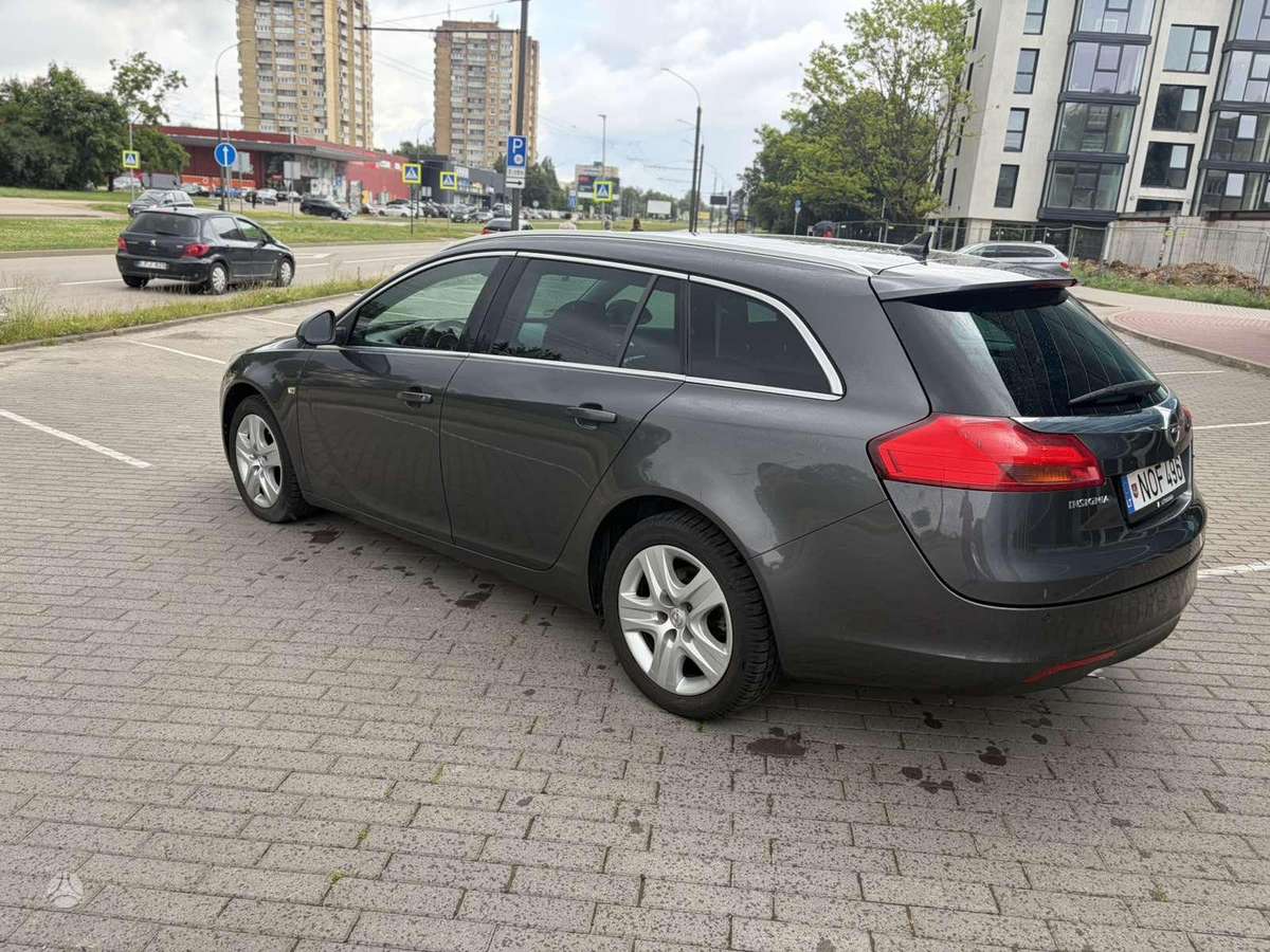 Opel Insignia, 2.0 l., Универсал