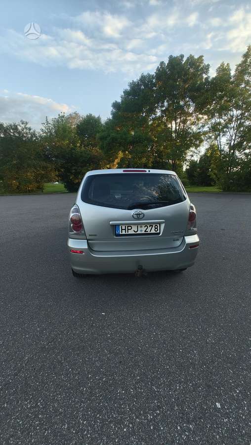 Toyota Corolla Verso - 2