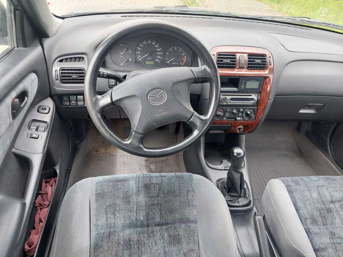 Mazda 626, 2.0 l., Седан