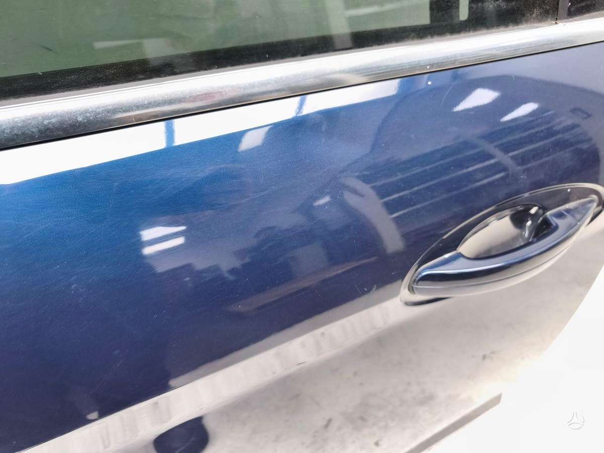 Ford C-MAX doors