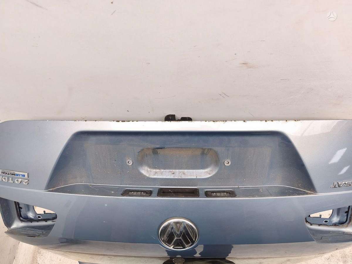 Volkswagen Passat hood (front, rear)