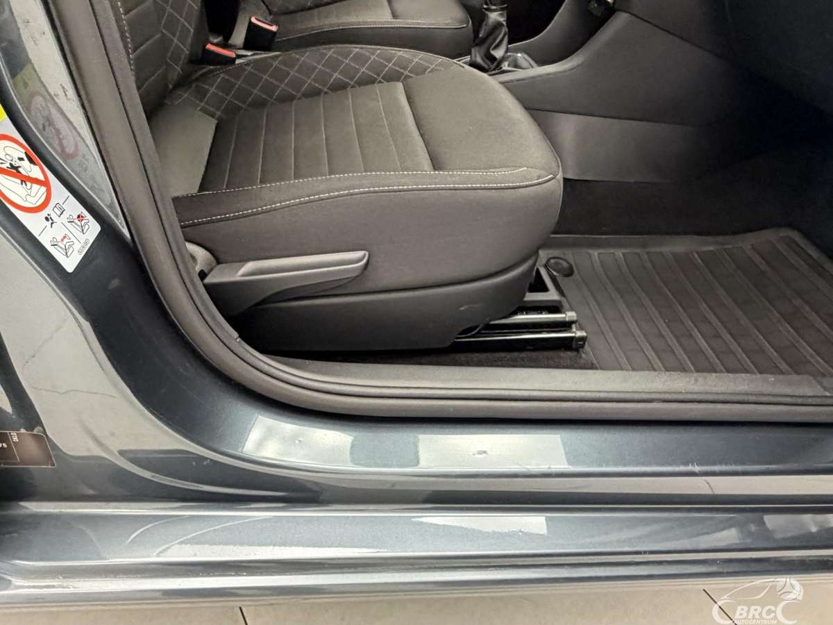 Skoda Rapid, 1.0 l., hatchback