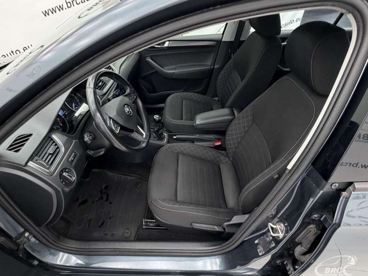Skoda Rapid, 1.0 l., hatchback